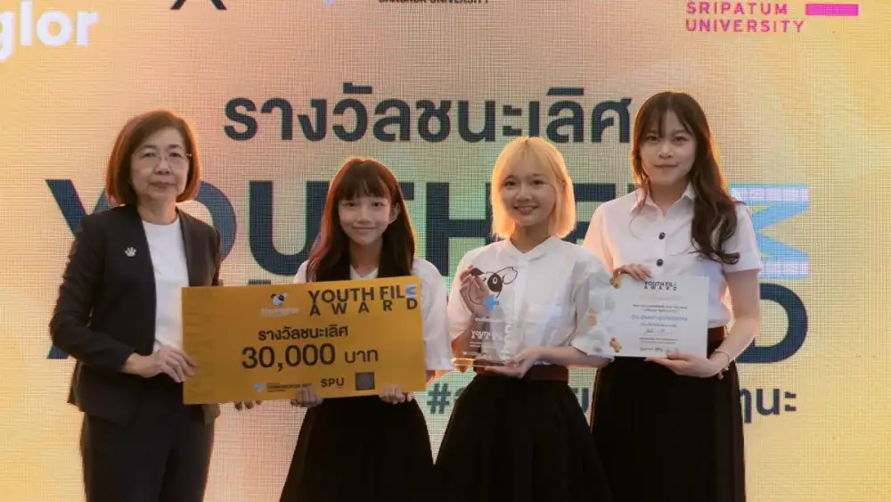 เด็ก ม.กรุงเทพ ยกทีม คว้าชนะเลิศครีเอทคลิปสั้นได้ใจฟูมาก