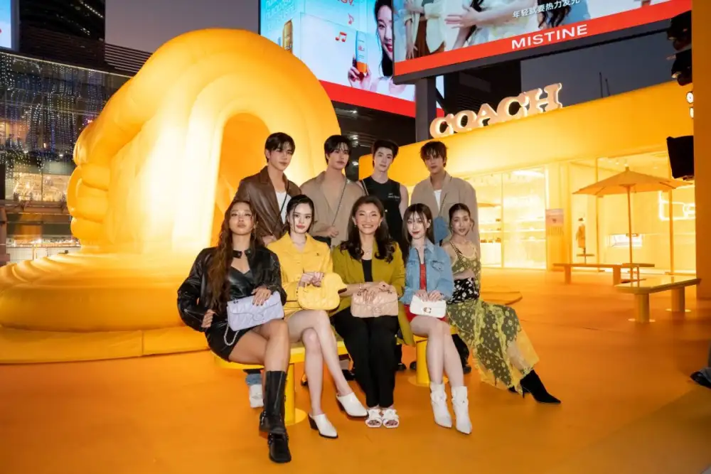 Coach เปิดตัว The Coach Tabby Shop ลาน PARC PARAGON ต่อยอดกระเป๋ารุ่น Tabby Bag สู่การสร้างประสบการณ์ใหม่ที่เหนือความคาดหมาย