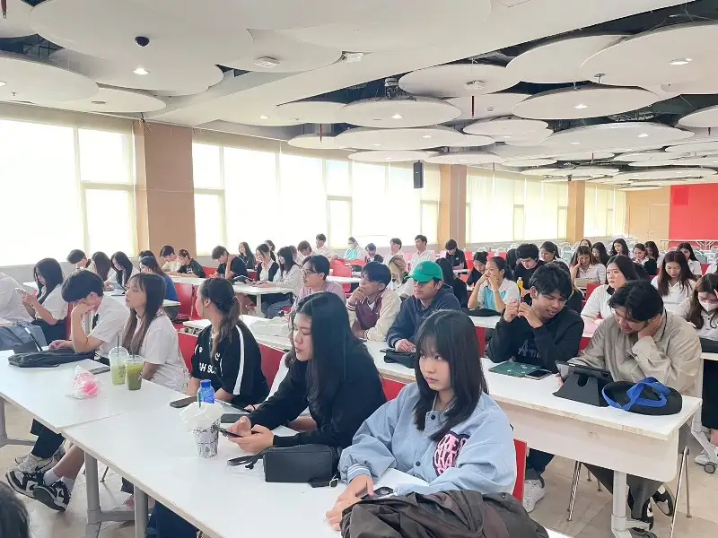 54ปี SPUให้ความรู้! SBS จัดเต็มความรู้ด้านธุรกิจยุคดิจิทัล ไขความลับ