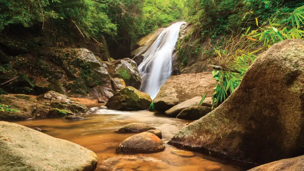 Elevated Tranquillity: Mindful Hiking Adventures at Four Seasons Tented Camp Golden Triangle
