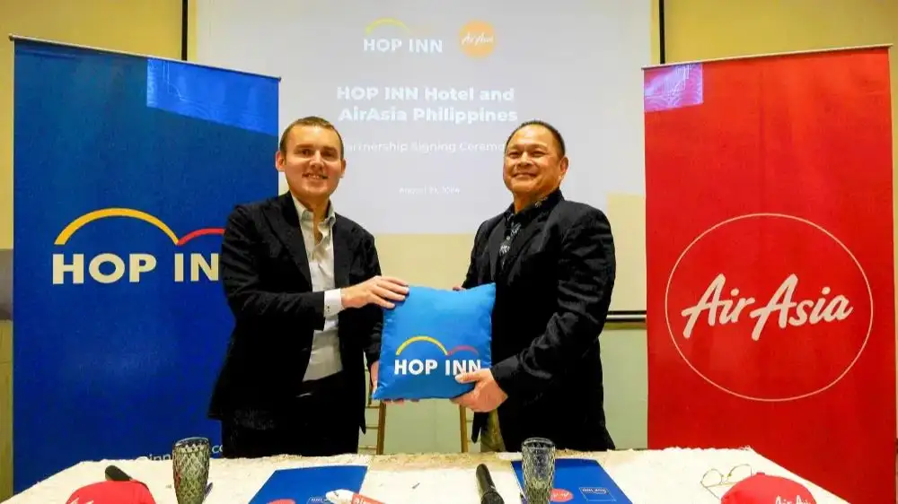 Hop Inn celebrates 10th hotel milestone with AirAsia Philippines partnership