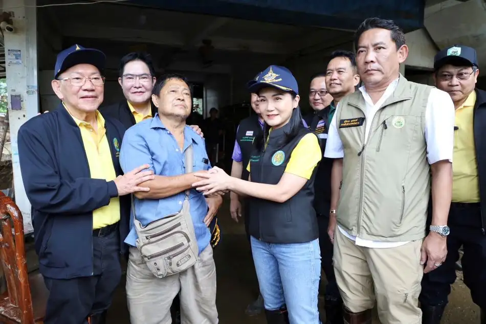 นายกฯ สั่งรมต.ที่เกี่ยวข้องกระจายกำลังลงพื้นที่ สั่งการช่วยเหลือผู้ประสบภัยน้ำท่วม