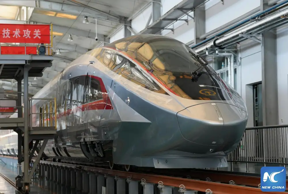 ปักกิ่งทดสอบต้นแบบรถไฟหัวกระสุน CR450 วิ่งฉิว 400 กม./ชม.