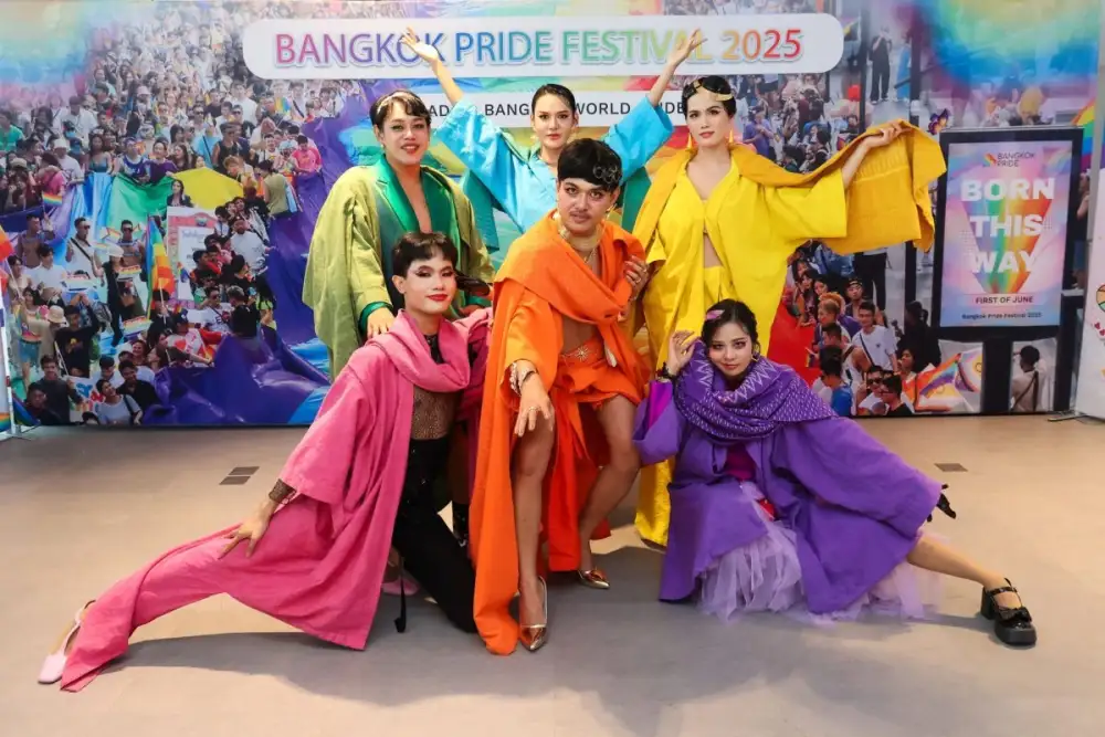 สุดจึ้ง! 6 ทูตนฤมิต บางกอกไพรด์ 2025 อลังการผ้าไทย พร้อมเชิญชวนเพื่อนๆ ชาว LGBTQIAN+ ทั่วไทย-ทั่วโลกมาเดินเฉิดฉาย