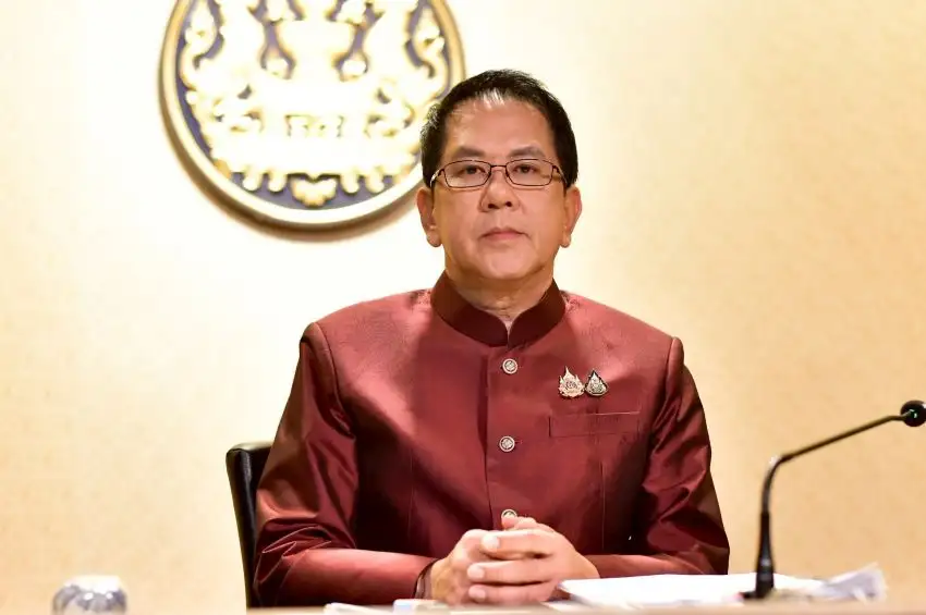นายกฯ กำชับครม.ร่วมแก้ปัญหาไทย-กัมพูชา ลั่นไม่มีการเมือง ย้ำประเทศต้องมาก่อน