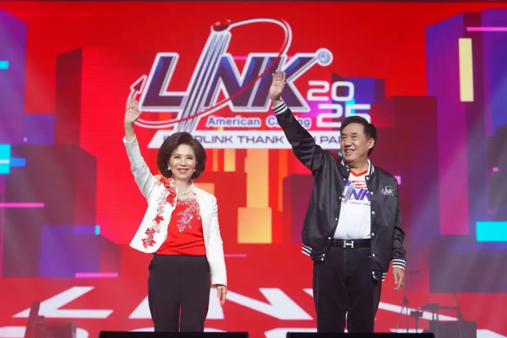 บมจ.อินเตอร์ลิ้งค์ คอมมิวนิเคชั่น จัดงาน