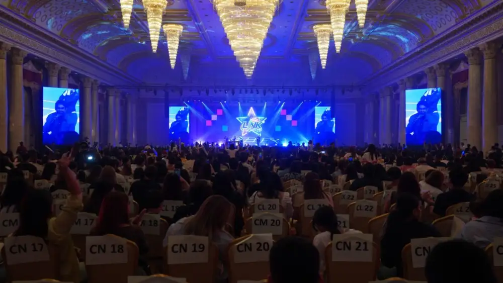 บมจ.อินเตอร์ลิ้งค์ คอมมิวนิเคชั่น จัดงาน