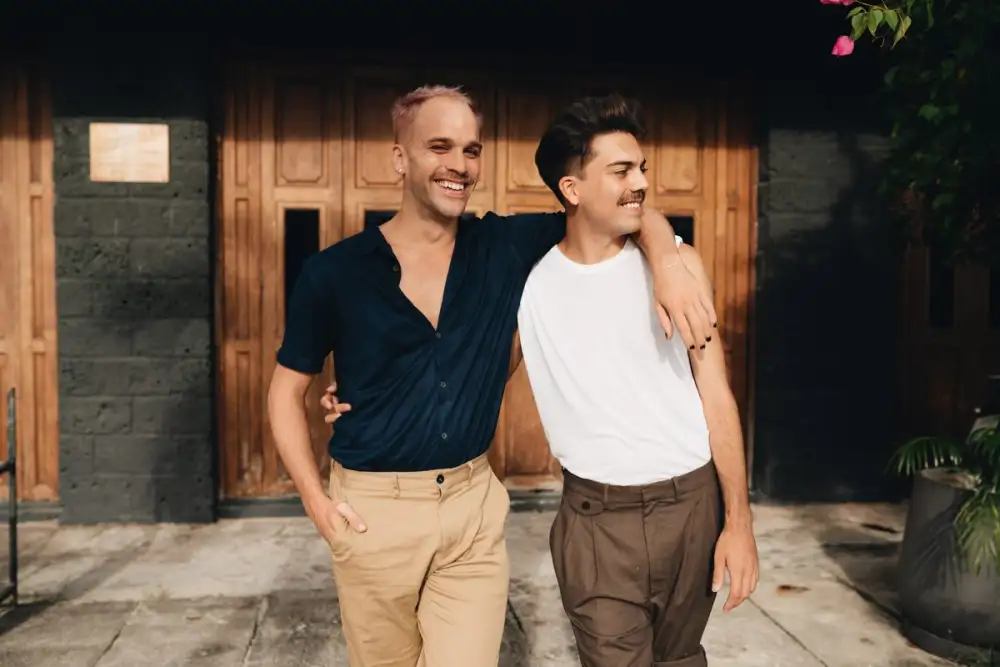 Tinder ส่งสติ๊กเกอร์ Pride ฉลองความหลากหลายและความรักไร้ขีดจำกัด