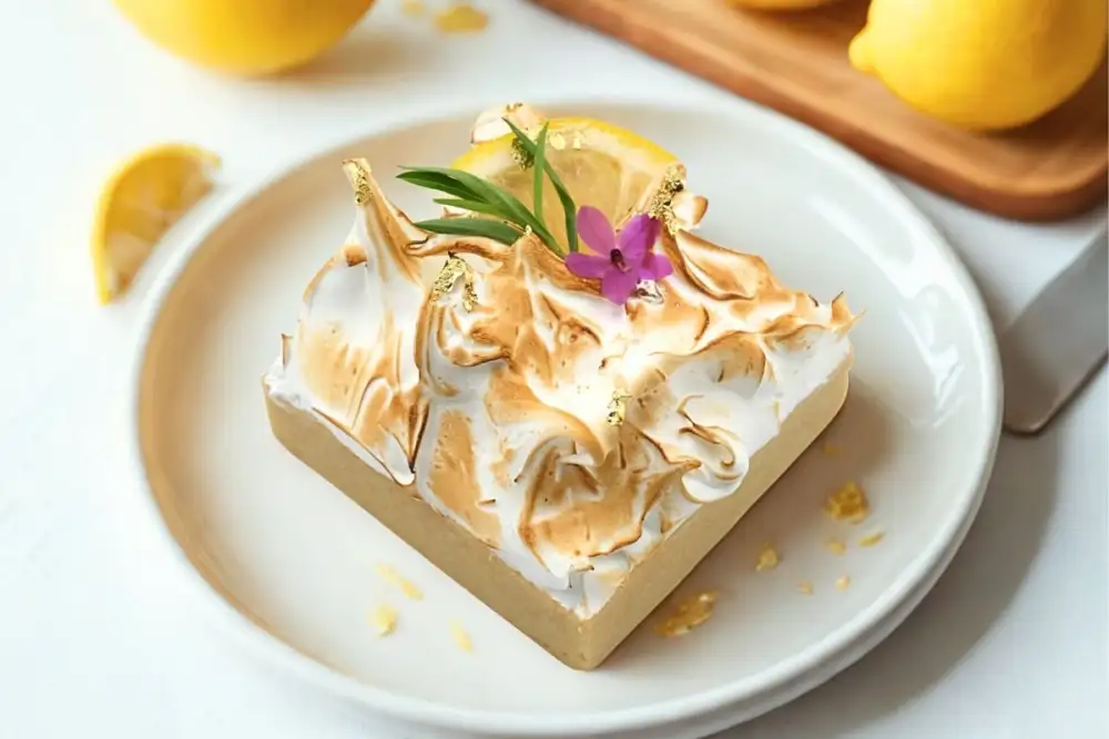 เมนูแซนด์วิชและขนมหวานใหม่ พร้อมเสิร์ฟแล้ววันนี้ที่ Swizzles!