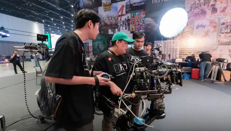 สาขาภาพยนตร์และสื่อดิจิทัล SPU พานักศึกษาเปิดโลก Soft Power! เจาะลึกบทบาทภาพยนตร์ กับ 'Michael J. Young' ในงาน SPLASH 2025