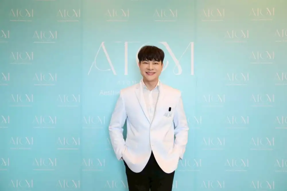 Atom Clinic ฉลองครบรอบ 14 ปี พร้อมเปิดตัวภาพลักษณ์ใหม่