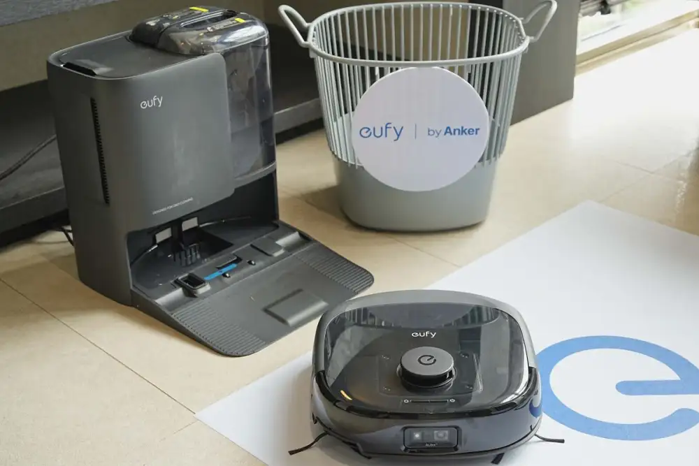 eufy เปิดตัวหุ่นยนต์ดูดฝุ่น 2 รุ่นใหม่ครั้งแรกในประเทศไทย eufy E25 OMNI และ eufy E28 OMNI มุ่งมั่นยกระดับความสะอาดล้ำลึกตอบโจทย์ทุกไลฟ์สไตล์ด้วยรากฐานของความใส่ใจ