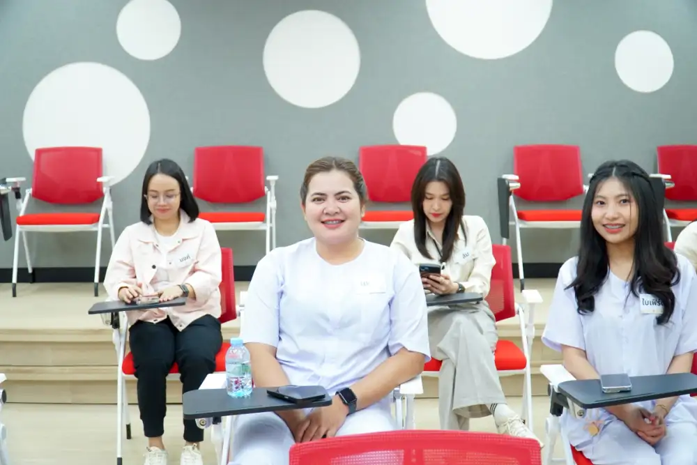 อีซี่มันนี่ มุ่งสู่ความเป็นเลิศ พัฒนาทีมงานร่วมกับมหาวิทยาลัยรามคำแหง