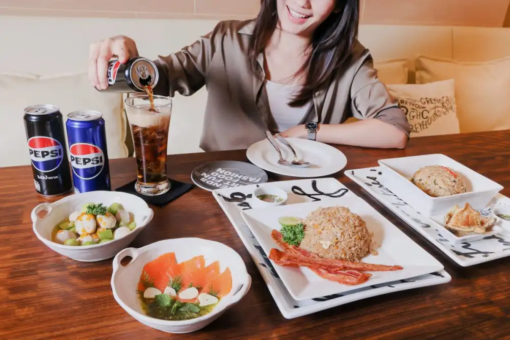 ซันโทรี่ เป๊ปซี่โค ประเทศไทย ผนึกกำลัง เกรฮาวด์ คาเฟ่ ร่วมสร้างสีสันวงการอาหาร ส่งเครื่องดื่มซ่าคู่จานอร่อย ผ่านเซตอิ่มสุดคุ้ม