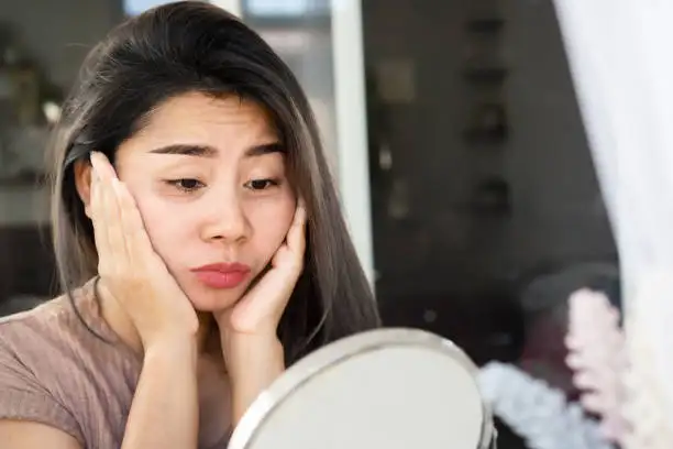 ครีมถุงใต้ตา ไอเท็มกู้ผิวรอบดวงตาสำหรับผู้หญิงวัย 30+