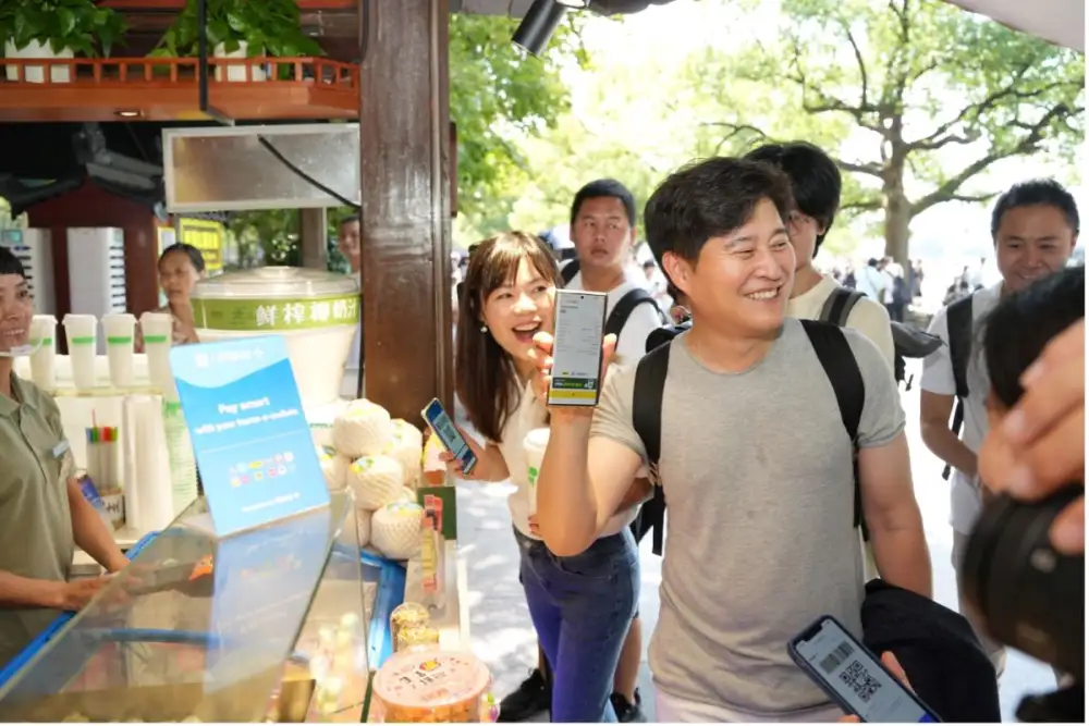 แอนท์ อินเตอร์เนชั่นแนล ได้รับแต่งตั้งเป็นพันธมิตรสถาบันต่างชาติรายแรกโดยเกตเวย์ การชำระเงินเชื่อมโยงข้ามพรมแดนของจีน