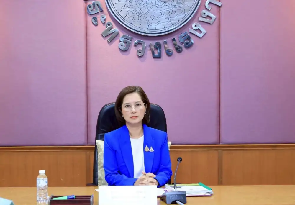 ก.แรงงานกำชับเข้มต่างชาติแย่งอาชีพไกด์มีโทษจับ-ปรับส่งกลับประเทศ