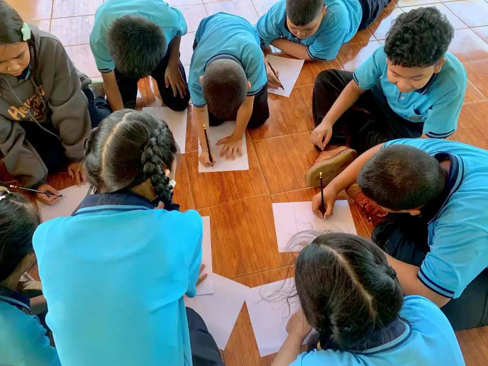 ดั๊บเบิ้ล เอ ส่งความสุขรับเปิดเทอม จัดกิจกรรม 