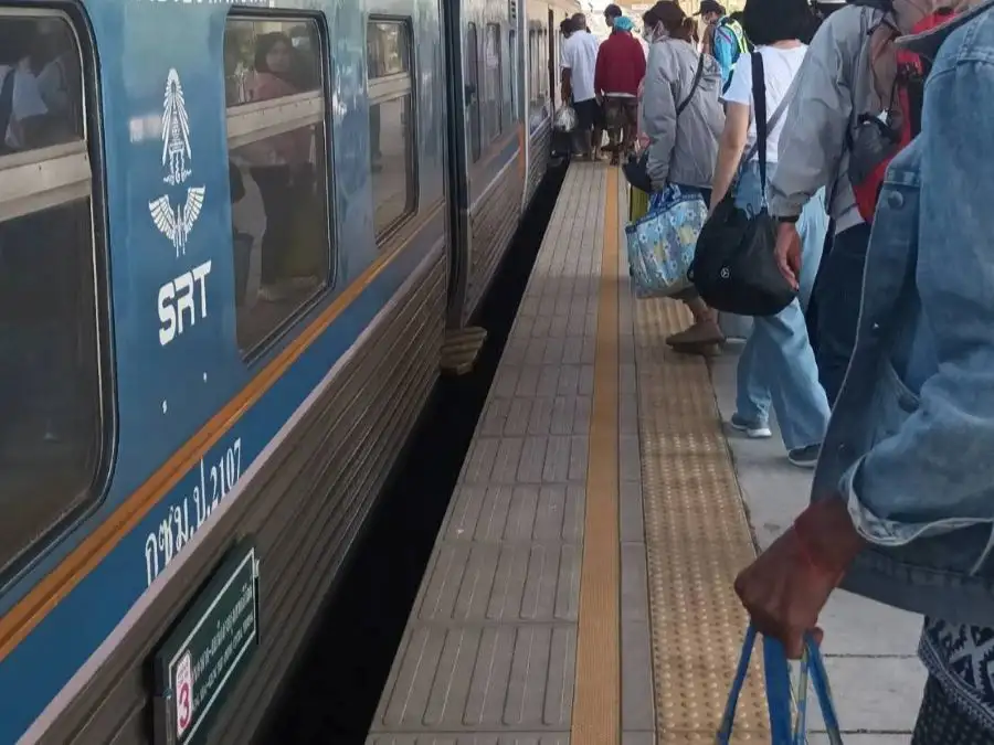 รฟท. พร้อมรับมือคนแห่กลับกรุง! จัดรถไฟเสริม 10 ขบวน ปิดท้ายเดินทางช่วงหยุดยาว