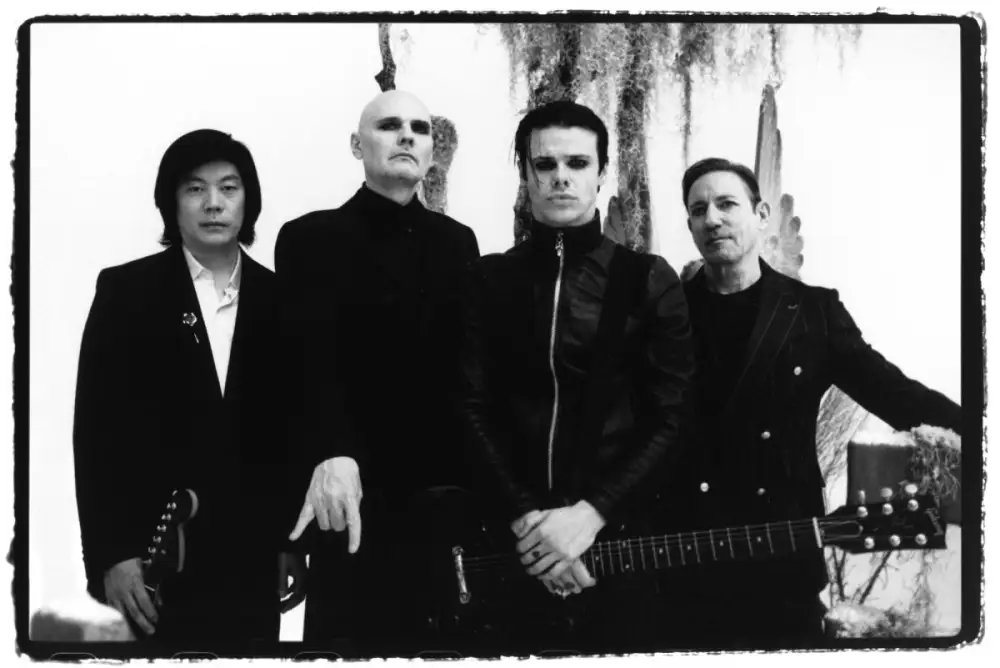 รวมพลังร็อกเกอร์! YUNGBLUD ชวน The Smashing Pumpkins ฟีทใน