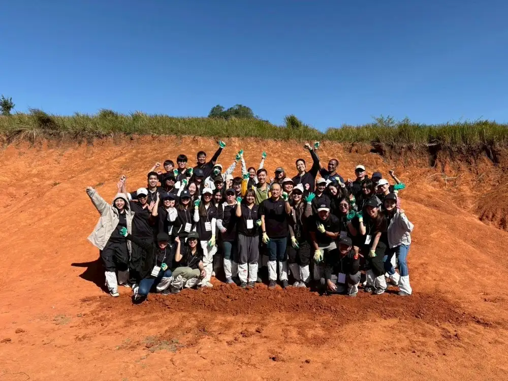 PwC Thailand volunteers unite for 'Revisit Khao YaiExplore the Tangerine Trail' project