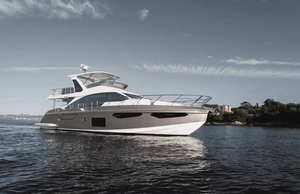 ที่สุดแห่งไลฟ์สไตล์เหนือระดับ สัมผัส 'AZIMUT 60' และ 'AZIMUT 53' พร้อมเรือสันทนาการ CHRIS-CRAFT