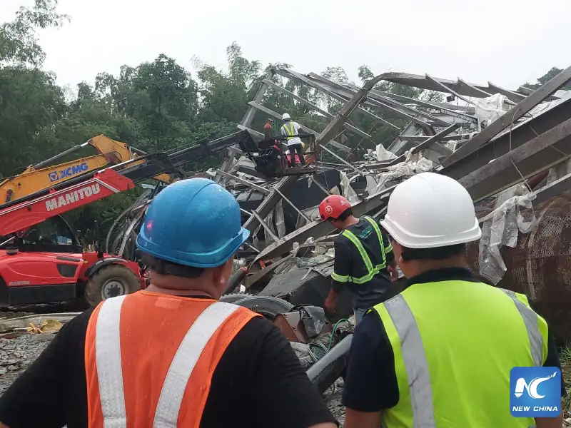 ยอดดับเหตุบ่อขยะถล่มในฟิลิปปินส์เพิ่มเป็น 11 ราย ยังสูญหายอีก 25