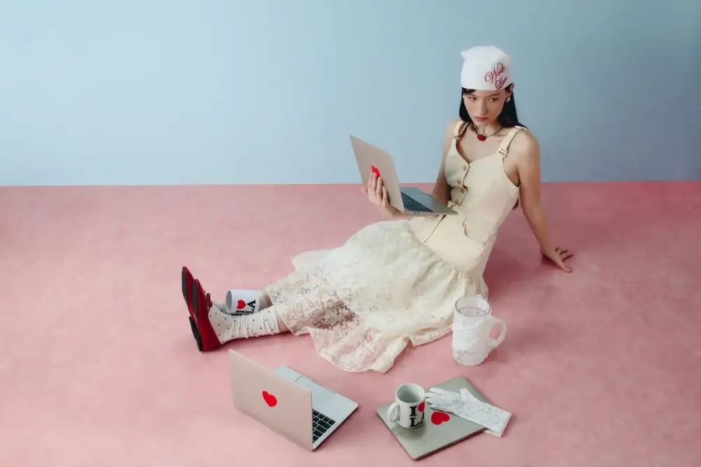 lyn around ต้อนรับฤดูกาลแฟชั่น Spring 2026 เผยโฉมคอลเลกชั่น Electric Daydream และ Ruby