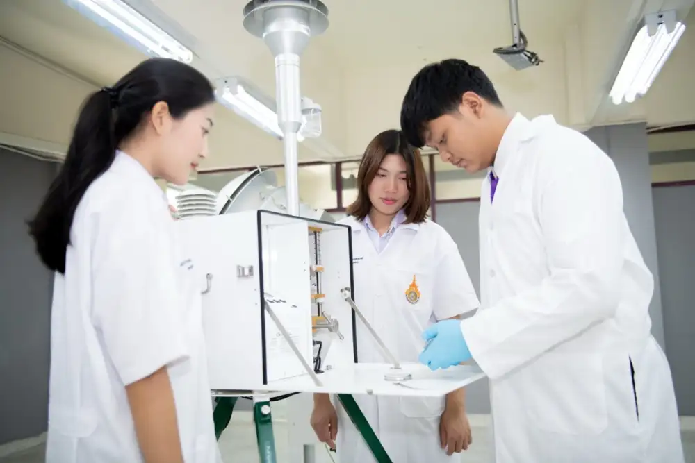 ราชมงคลพระนครปักธง ก้าวสู่ทศวรรษที่ 3 ขึ้นแท่นมหา'ลัยเทคโนโลยีชั้นนำระดับสากลแห่งนวัตกรรมเพื่อสุขภาวะเมือง