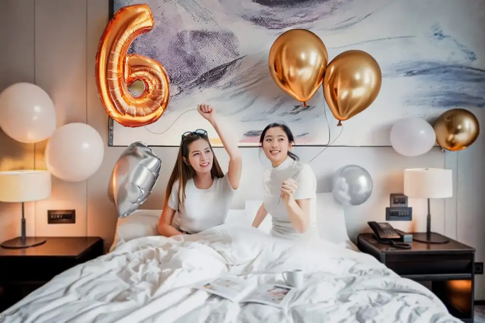 Carlton Hotel Bangkok Sukhumvit celebrates its 6th Anniversary with the