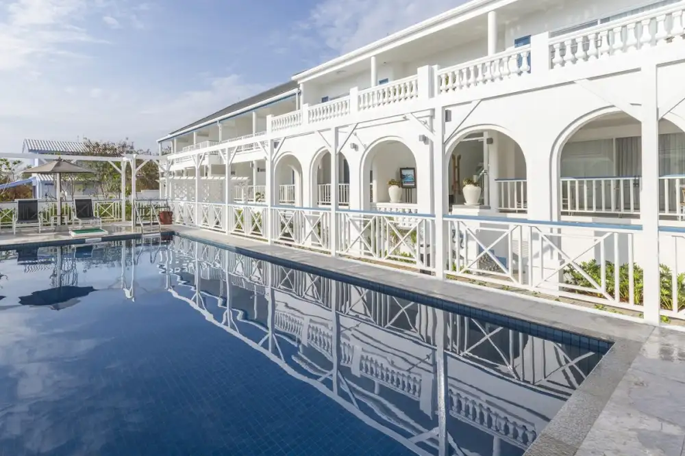 Sweet Escape ติดเกาะหวานฉ่ำฉลองวาเลนไทน์ กับแพ็คเกจห้องพักสุดสวีท จากโรงแรมซัมแวร์ เกาะสีชัง อินเลิฟกับทริปล่องเรือยอร์ช ดินเนอร์คู่รัก และห้องพักสุดโรแมนติก