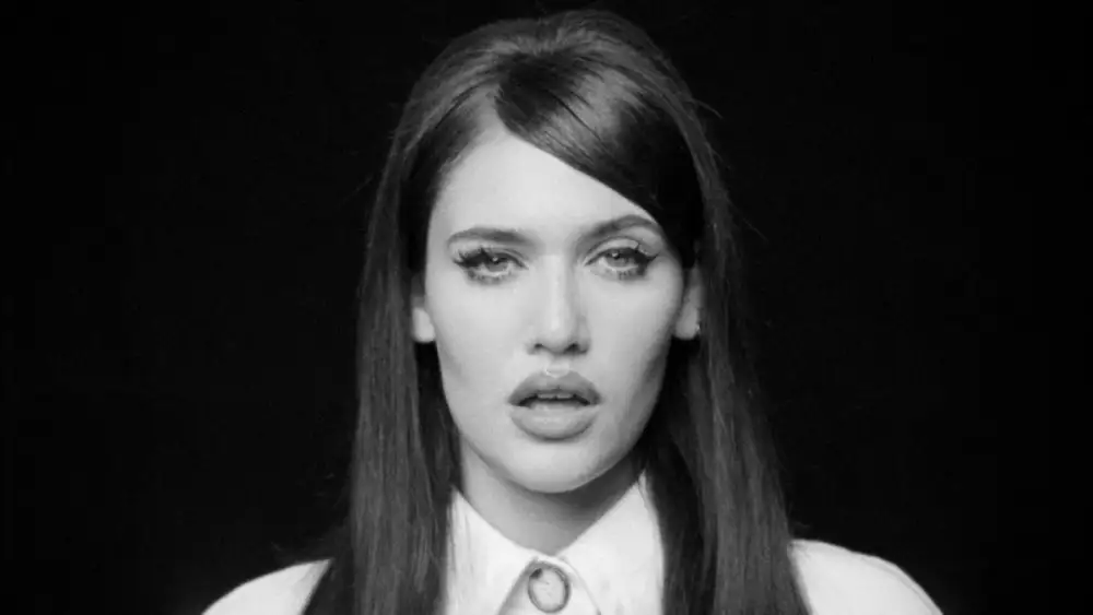 มาแรงต่อเนื่อง! SIENNA SPIRO ส่งเอ็มวีภาพสวย 