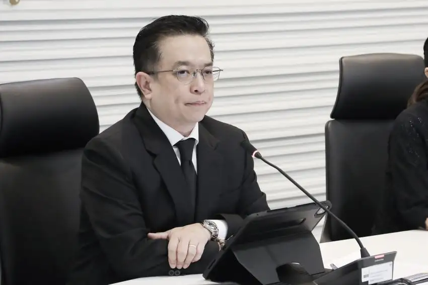 สศค.หั่น GDP ปี 68 เหลือโต 2.2% จากเดิม 2.4% หลังศก.ไทย Q3 วูบต่ำกว่าคาด ส่วนปี 69 คงคาดโต 2.0%