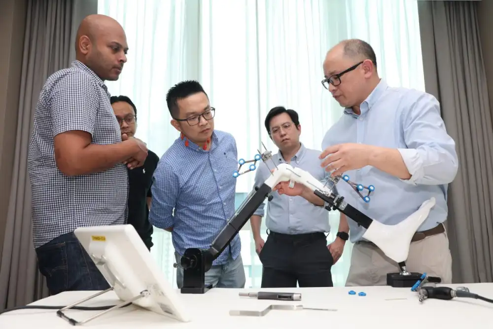 พลิกเกมรักษาโรคข้อเข่าเสื่อม รพ.พระรามเก้า เปิด