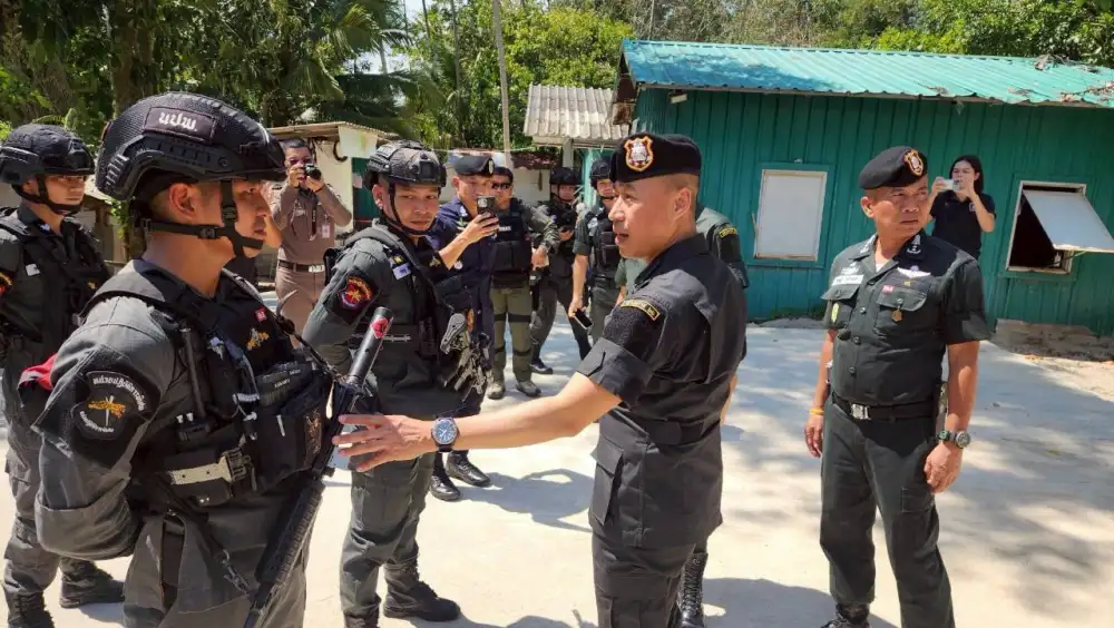 เลือกตั้ง'69: รองผบ.ตร.ลงพื้นที่ชายแดนใต้ตรวจความพร้อมดูแลความปลอดภัยเลือกตั้ง