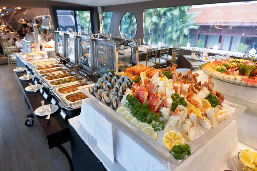 ฉลองค่ำคืนวันวาเลนไทน์แสนโรแมนติกริมแม่น้ำเจ้าพระยา ณ โรงแรมแชงกรี-ลา กรุงเทพฯ