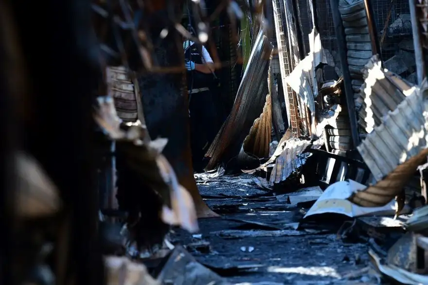 กทม. เร่งเยียวยาเหตุไฟไหม้-ฟื้นฟูตลาดนัดจตุจักร คาดเปิดพื้นที่ขายโซนอื่นได้ศุกร์นี้