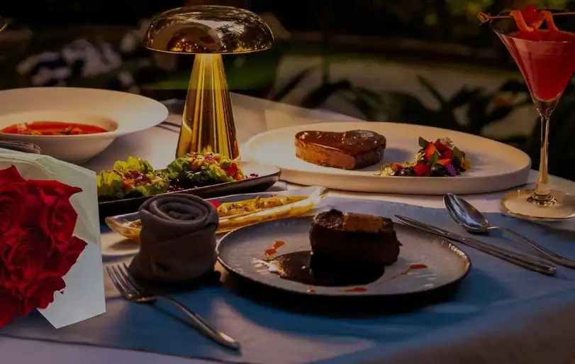 วาเลนไทน์นี้ เติมเต็มความรักด้วยสองโรแมนติกโปรโมชั่น จากโรงแรมชาเทรียม สาทร กรุงเทพฯ