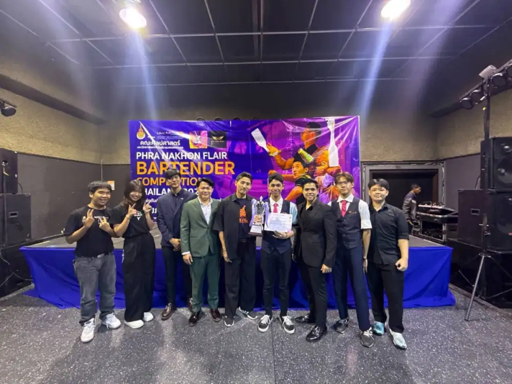SPU ปั้นตัวจริง! นักศึกษาวิทยาลัยการบินฯ คว้ารองแชมป์ Flair Bartender ระดับประเทศ