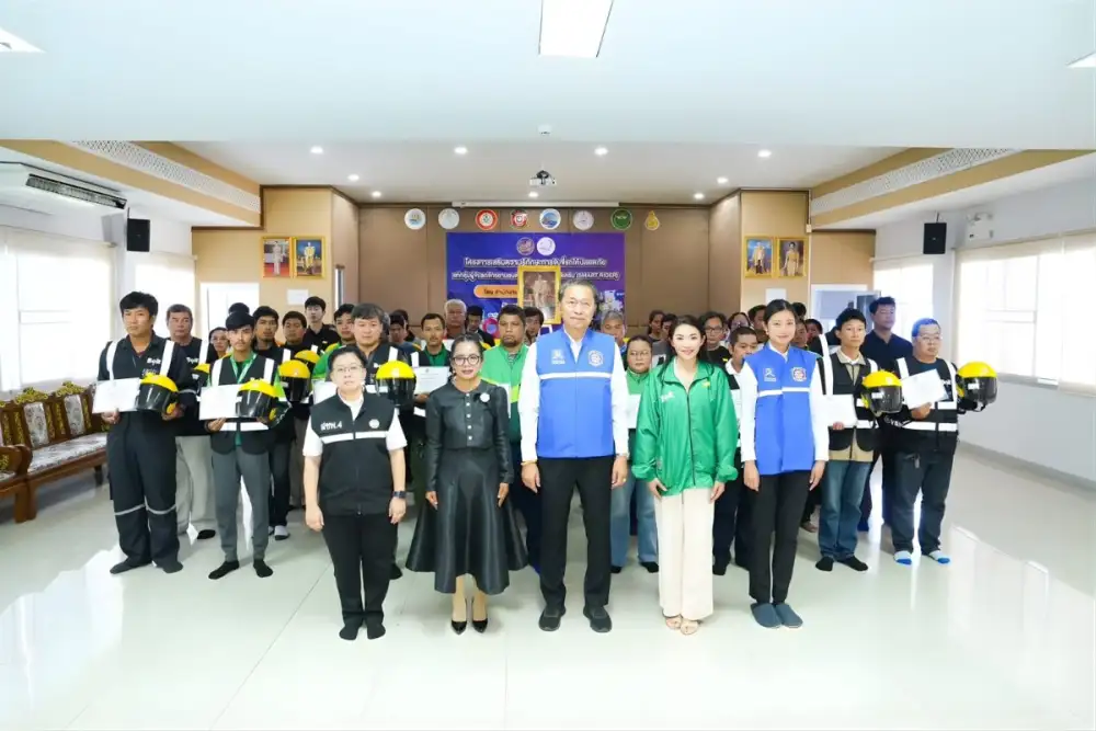 โบลท์ (Bolt) เดินหน้าส่งเสริมนโยบายขับขี่ปลอดภัย ร่วมกรมการขนส่งทางบก และ คศป. จัดอบรม