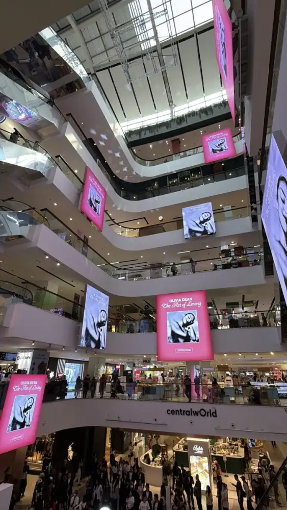 แค่เล่น So Easy (To Fall In Love) Add Yours เทมเพลตใน Instagram ตลอดเดือนแห่งความรักนี้ ลุ้นรับฟรี! กระเป๋าผ้า The Art Of Loving สุด Exclusive จาก Olivia Dean วันนี้-28 ก.พ. 69