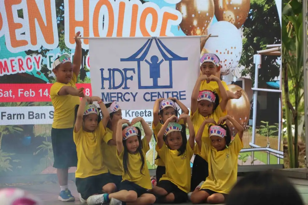 ศูนย์เมอร์ซี่เดินหน้าสร้างอนาคต จัดงาน 