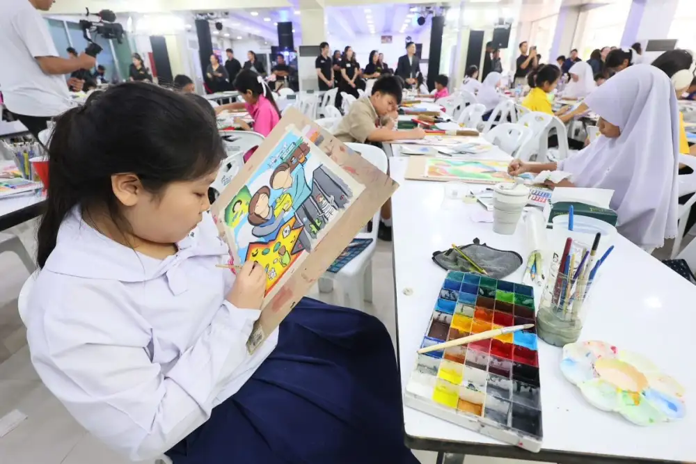 สำนักงานคณะกรรมการป้องกันและปราบปรามยาเสพติด มอบรางวัลประกวดภาพ 