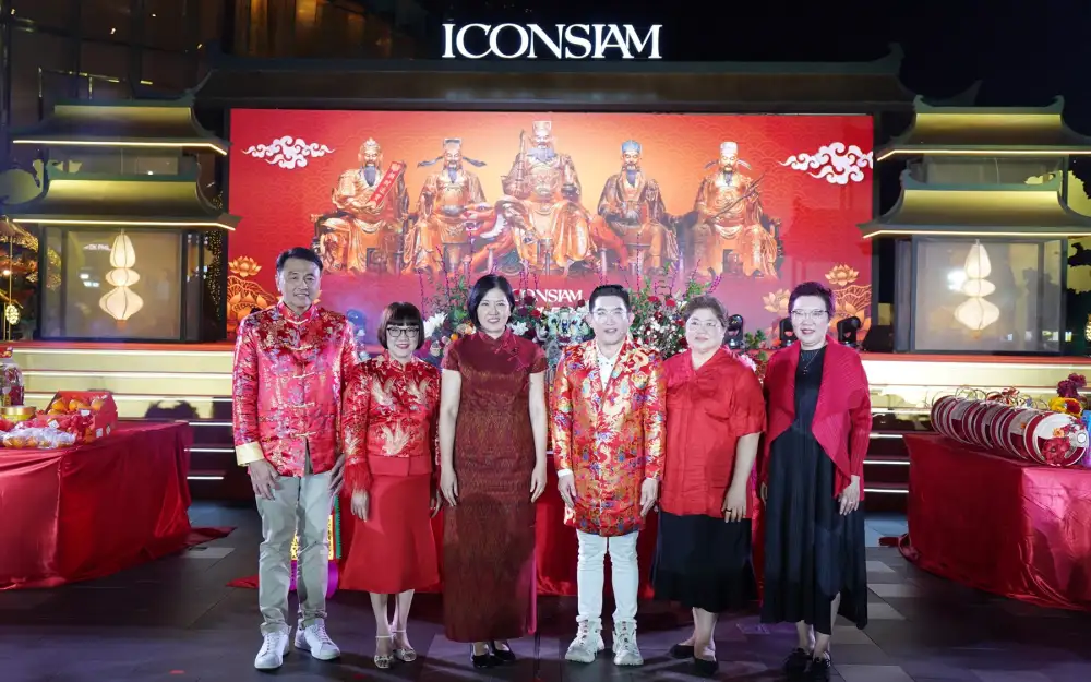 ไอคอนสยาม สานต่อความมงคลจัดพิธีไหว้ 
