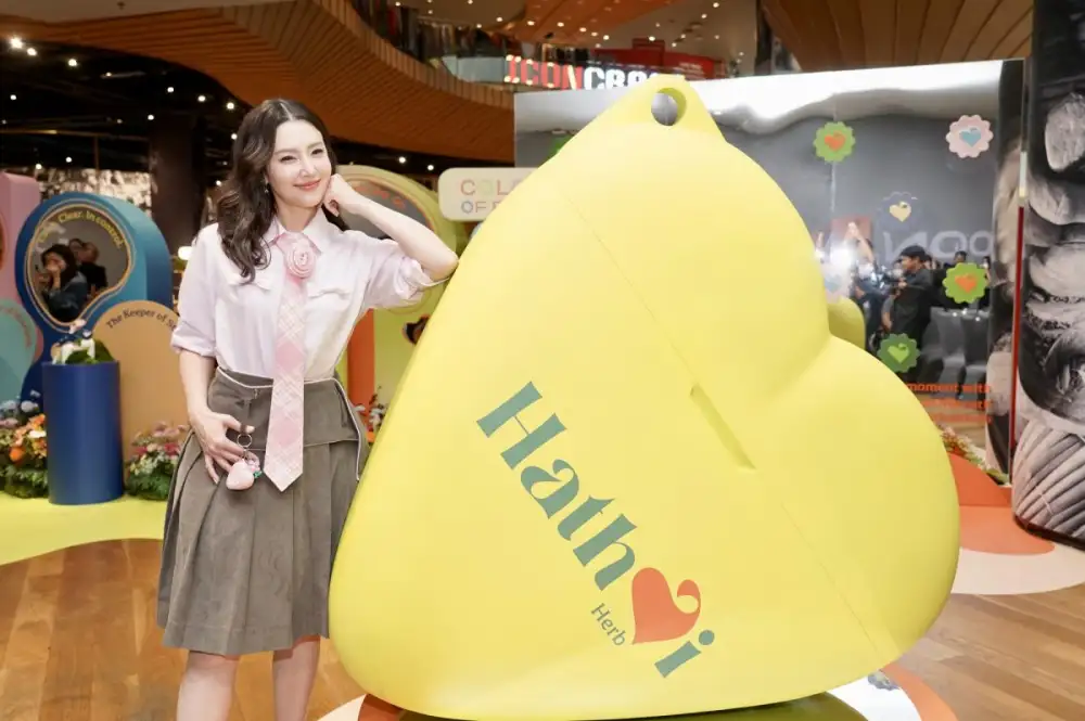 ไอคอนคราฟต์ จับมือ