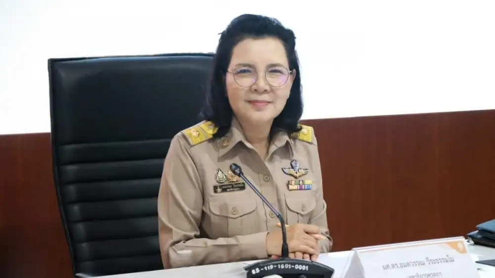 อมลวรรณ