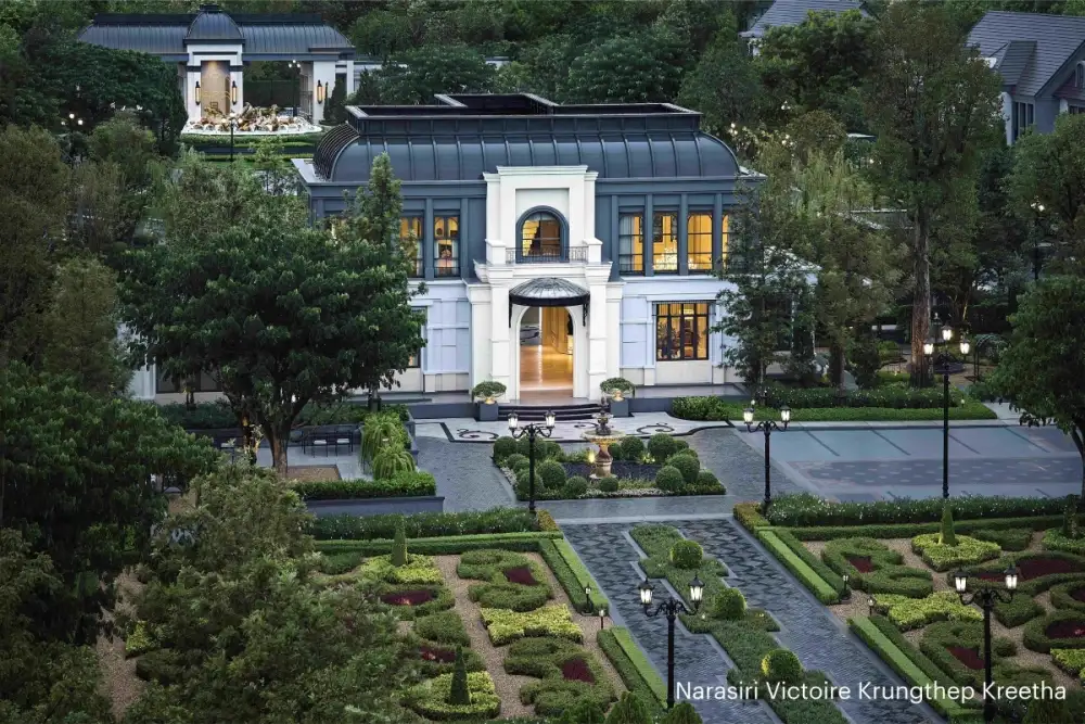 แสนสิริ เผยโฉม 