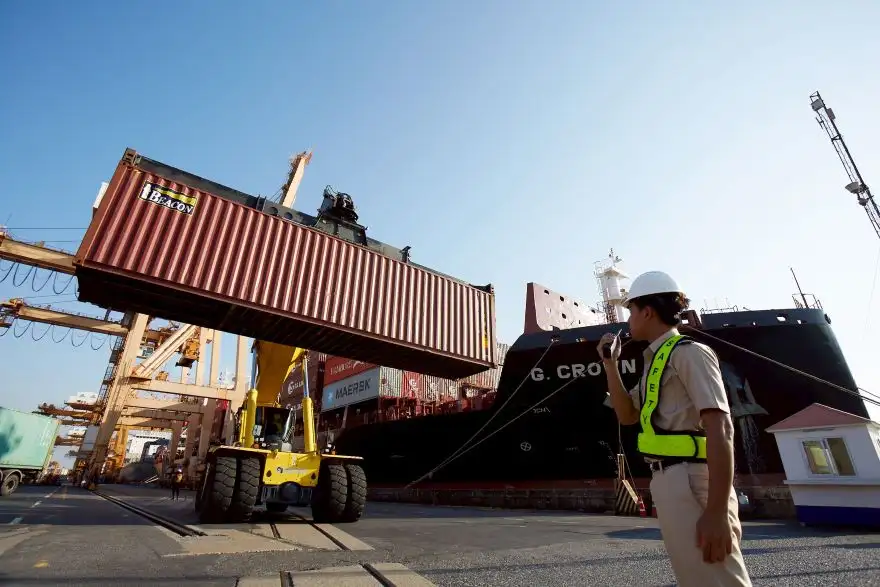 กทท. ยันให้บริการท่าเรือตามปกติ จับตาสงคราม ตอ.กลางใกล้ชิด พร้อมแผนรองรับฉุกเฉิน