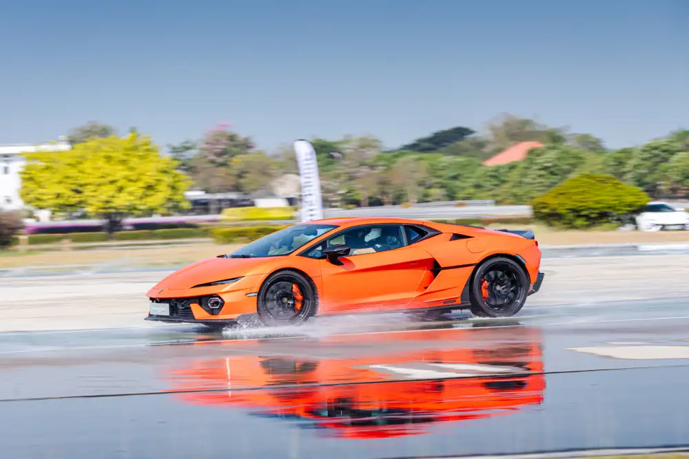 Bridgestone ตอกย้ำพันธมิตรระดับโลกกับ Automobili Lamborghini เปิดประสบการณ์ขับขี่เร้าใจสุดเอ็กซ์คลูซีฟให้ลูกค้า 