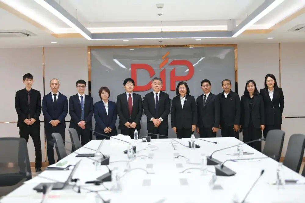 กรมทรัพย์สินทางปัญญาหารือสมาคมผู้ผลิตยานยนต์ญี่ปุ่น มุ่งยกระดับการตรวจสอบสิทธิบัตรการออกแบบผลิตภัณฑ์ พร้อมจัดสัมมนาเสริมศักยภาพผู้ตรวจสอบสิทธิบัตรไทย